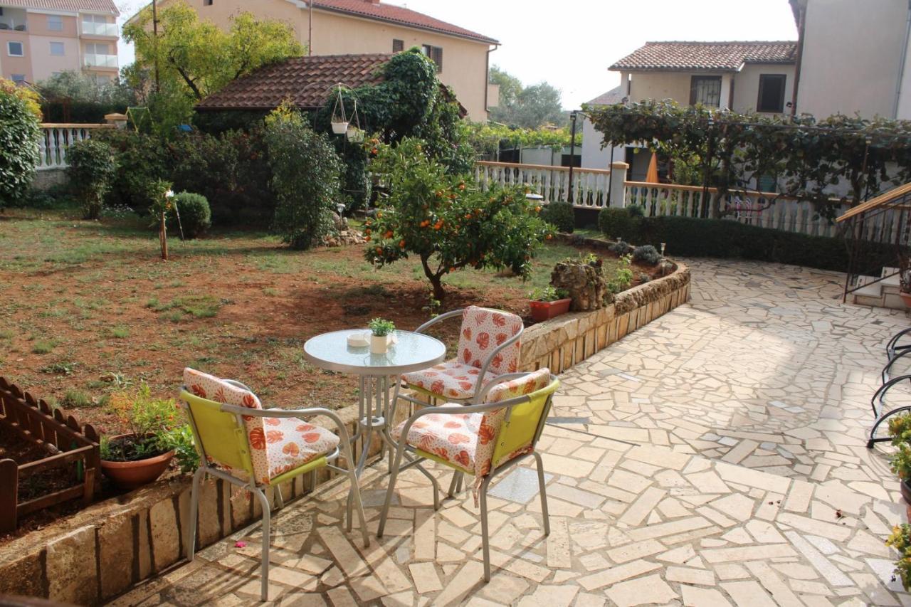 Lily'S Lovely Apartments Фажана Экстерьер фото