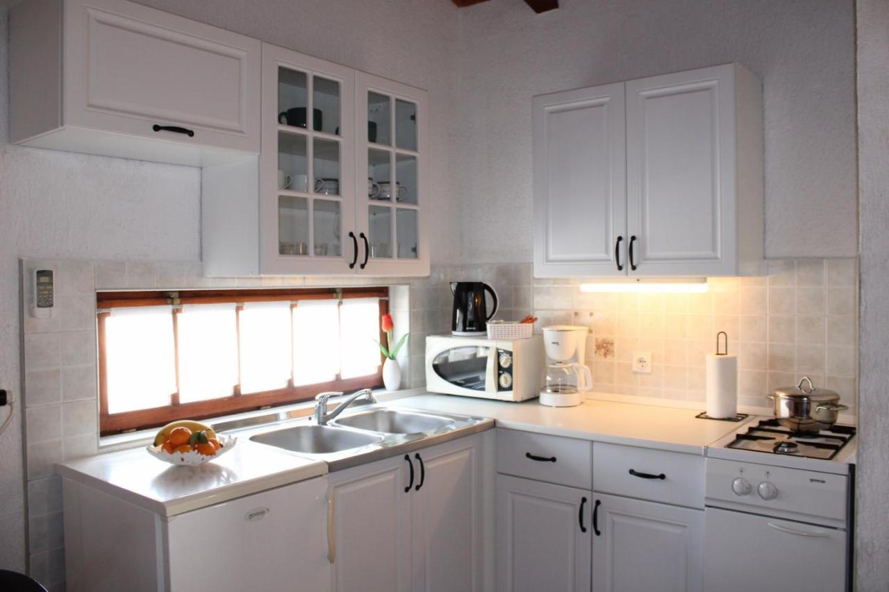 Lily'S Lovely Apartments Фажана Экстерьер фото